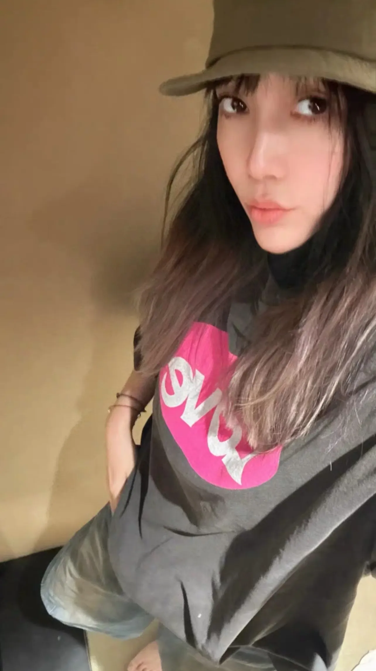 SAINT Mxxxxxx SS TEE/LOVE/BLK LOVE Pink Love Skull Distressed TEE Washed Black S-XL Cylindrical Fabric Ready-made Assute Dyeing Ma Liu Fading Washing Technology Top Printing Technology Handmade Graffiti Splashing Ink Correct Main Mark/Wash Mark/Anti-Counterfeiting Label Top Purchasing Level